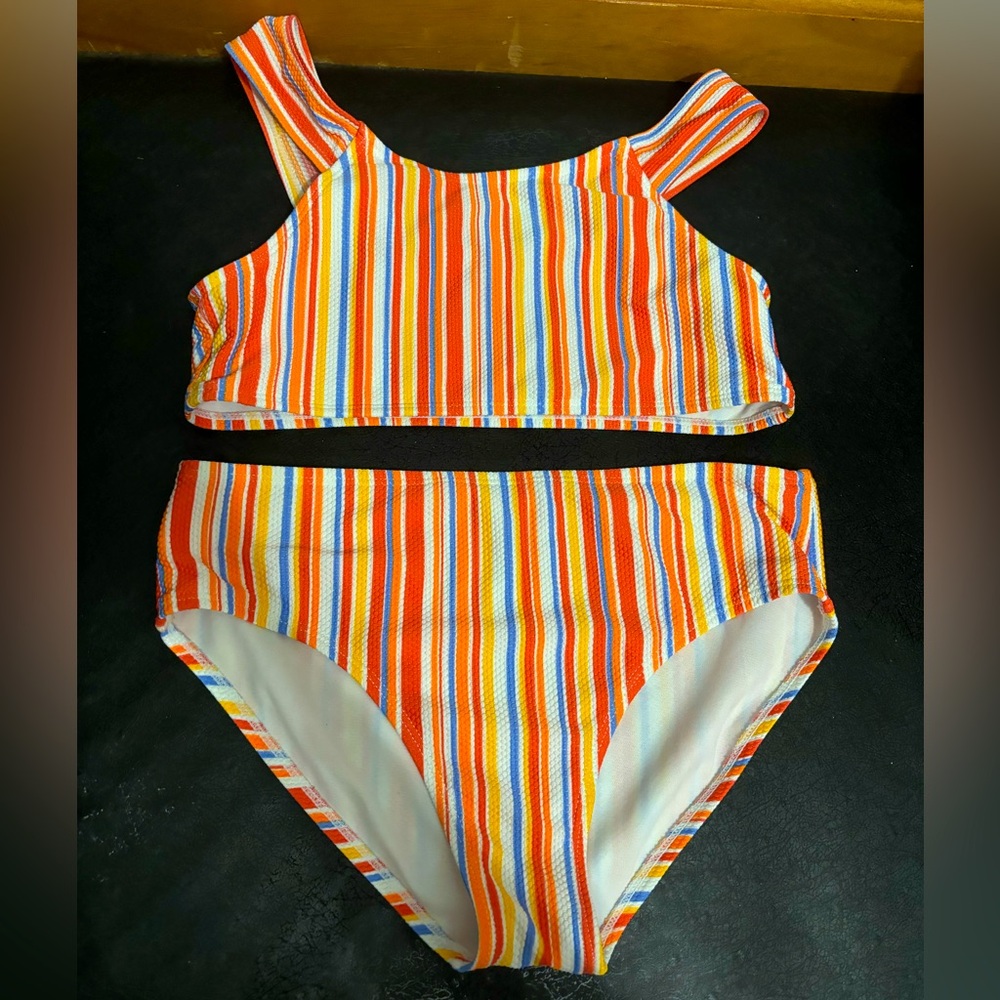 Bathing suit